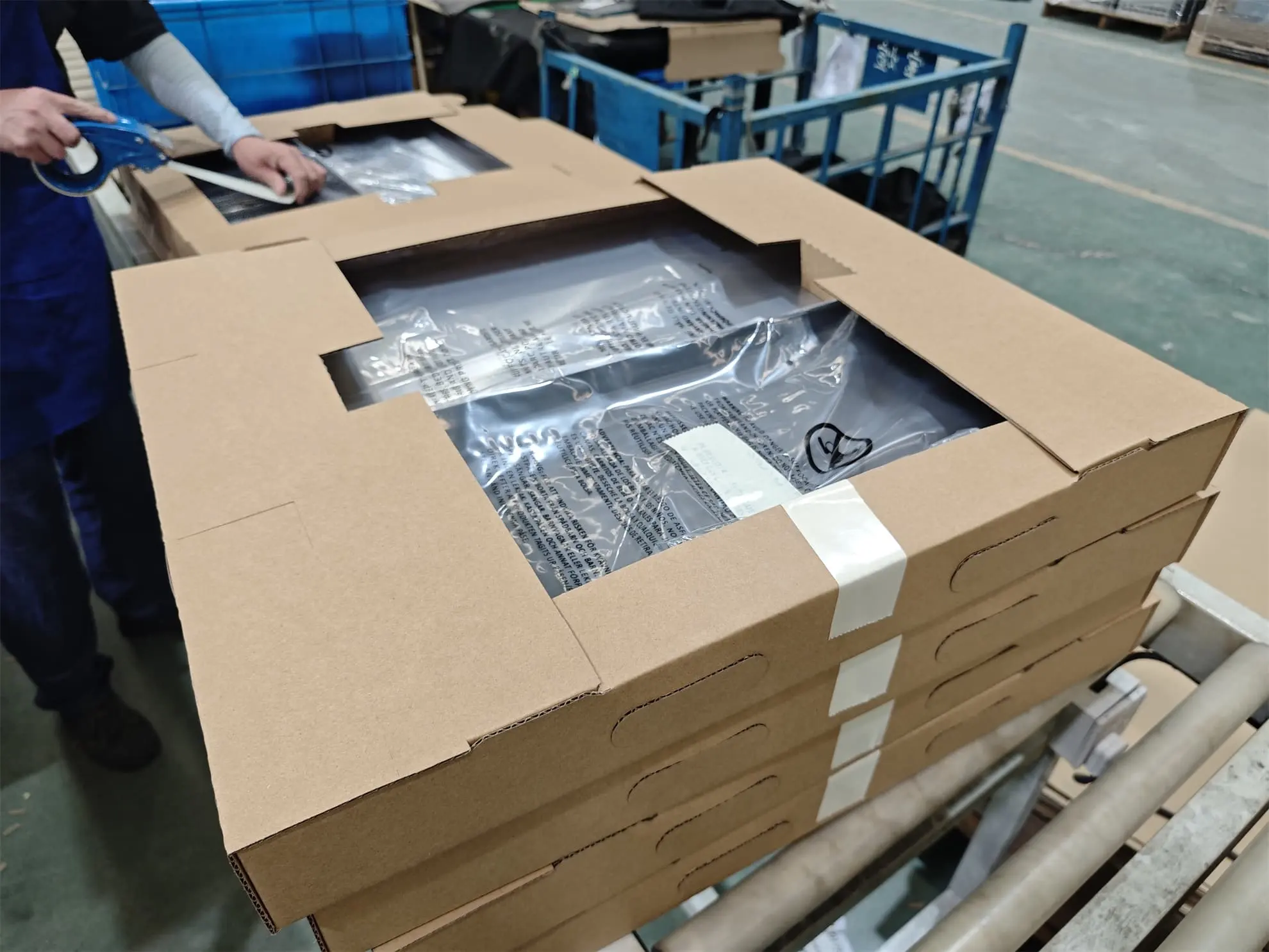 冲压件代加工成本如何省？大批量生产+表面喷涂处理一站式解答