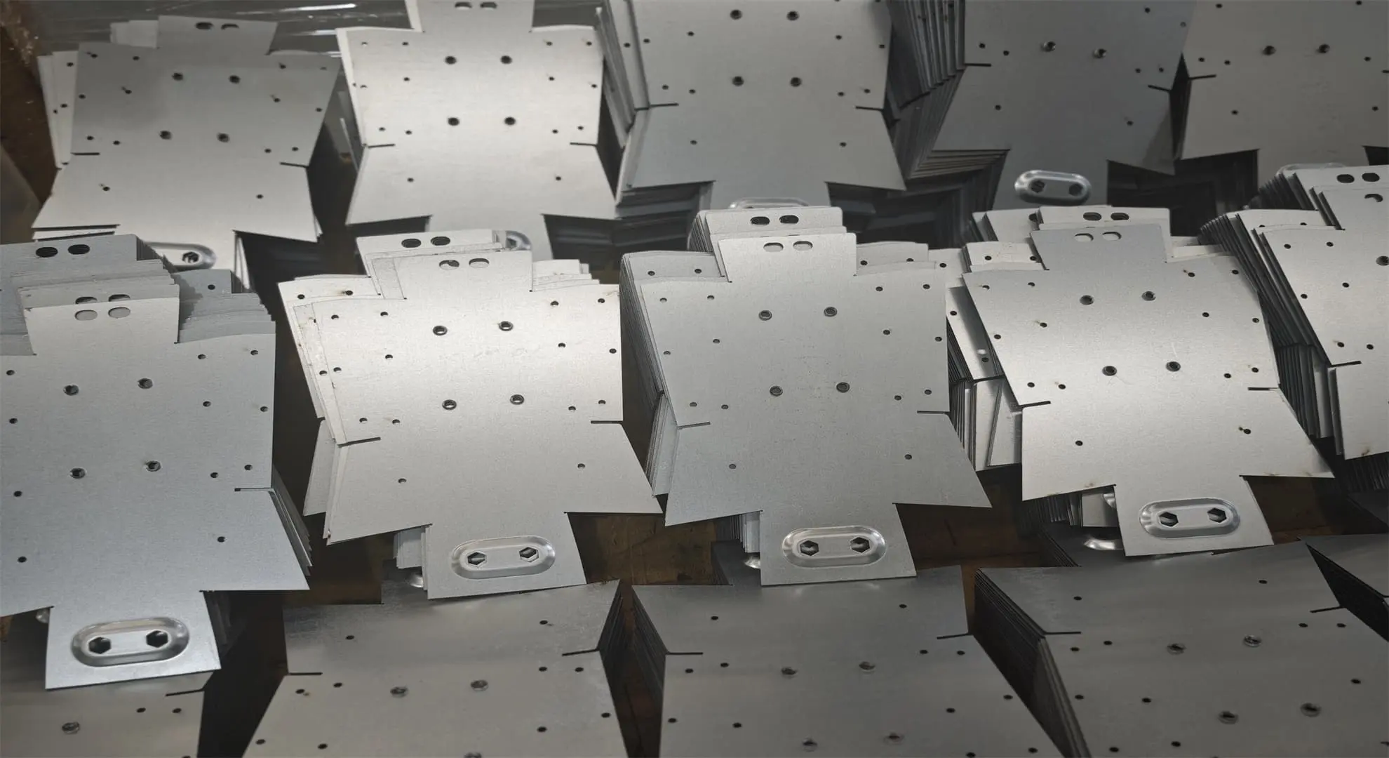 有色金属加工在汽车轻量化部件中的5大优势，你必须知道