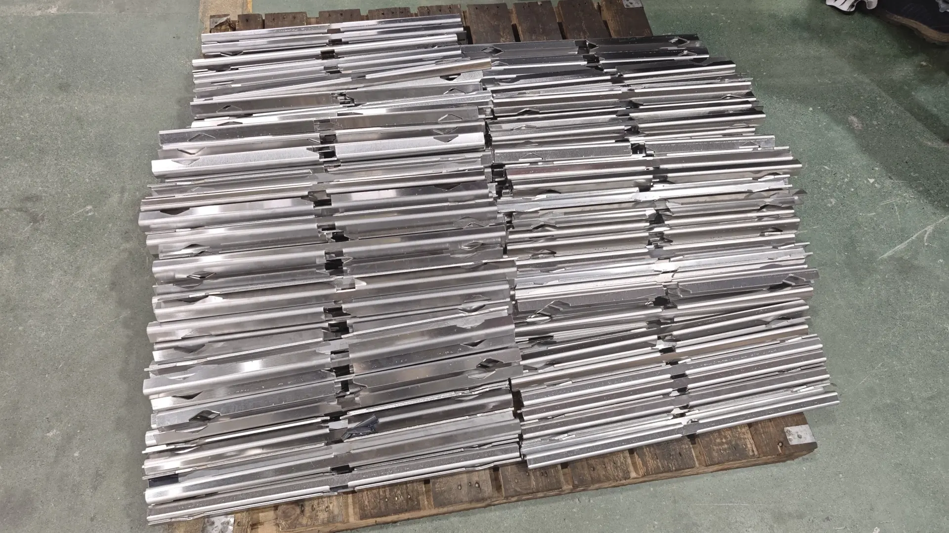 达克罗表面处理对比：金属表面镀层处理哪种更耐腐蚀？