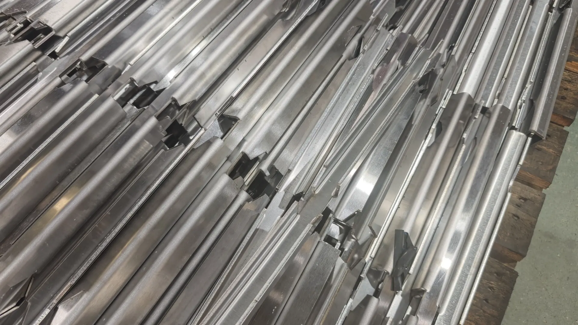 表面处理最新2025钣金加工金属表面强化方法全攻略