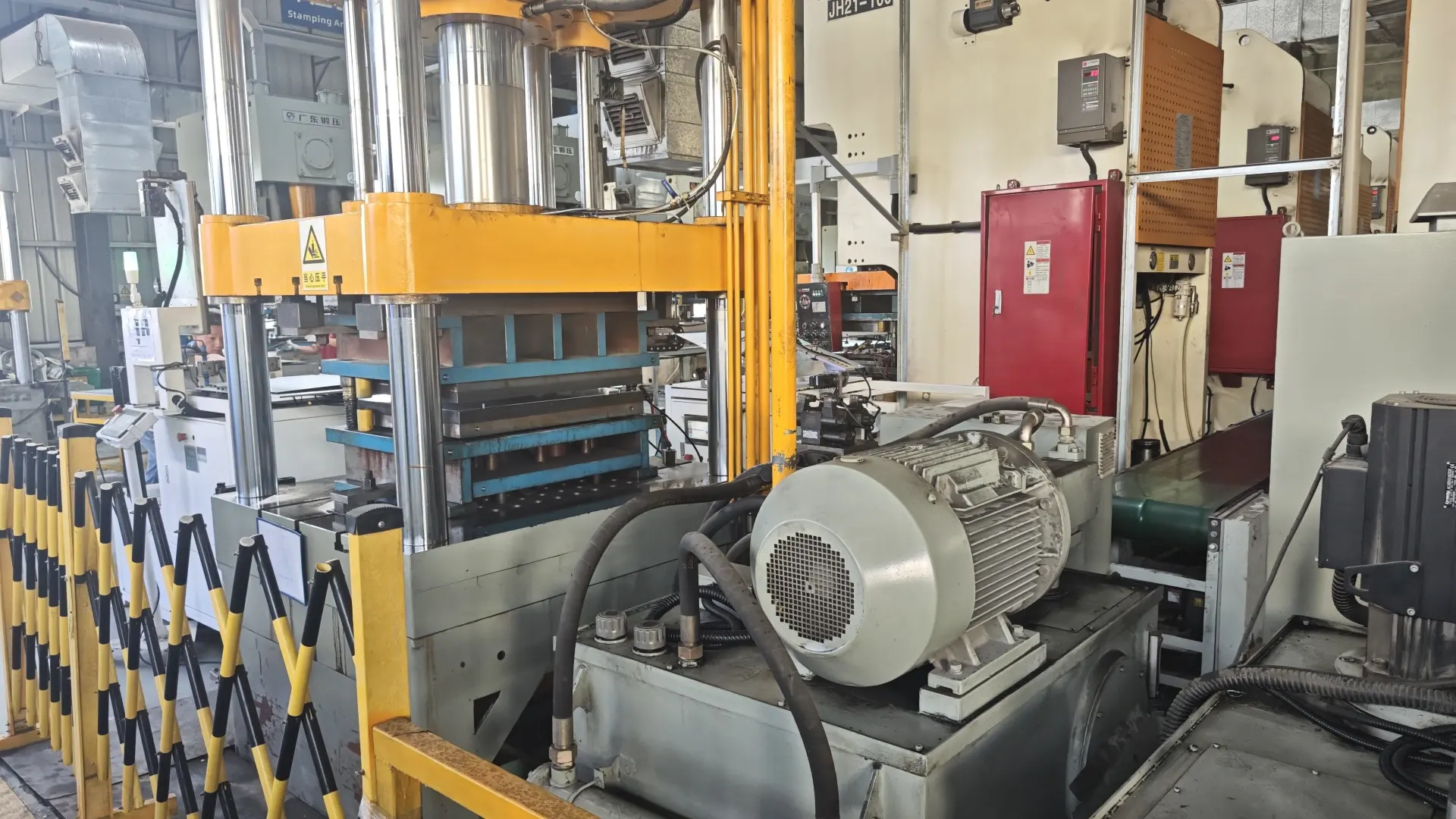 哪些金属可以折弯？这3种材质加工最不易开裂！