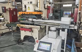 金属折弯栅栏定制服务升级!工程师教你选合适工艺