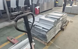 激光切割不锈钢加工工艺参数全指南（厚度、气体、效率）