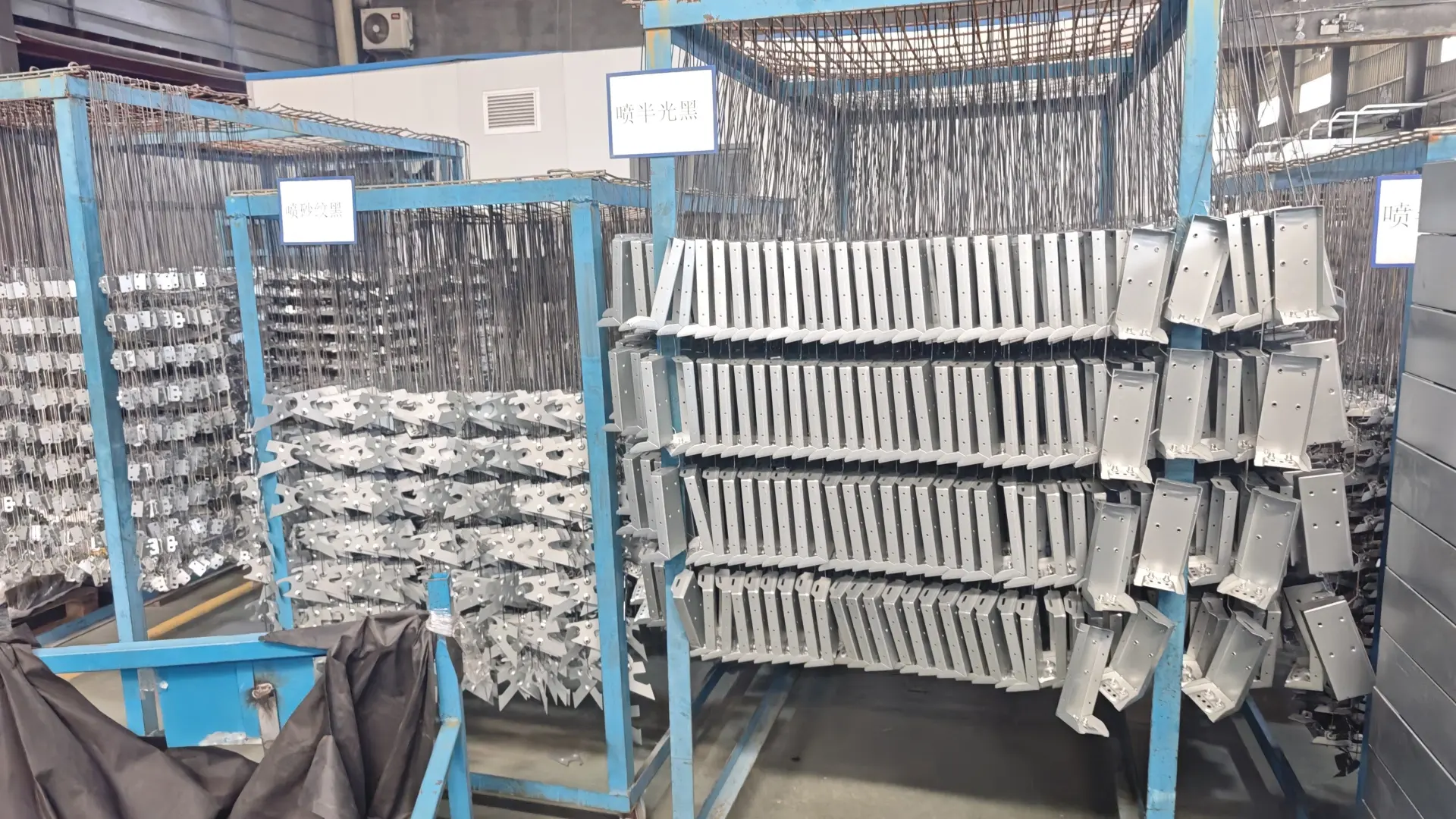 异形金属加工工艺详解：机柜与充电桩外壳生产要点与合规要求