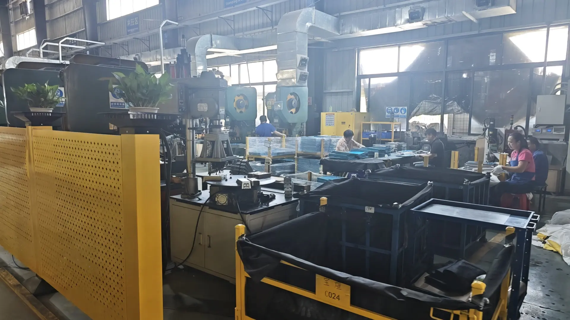 从制造工艺路径看ug做加工和做钣金什么区别